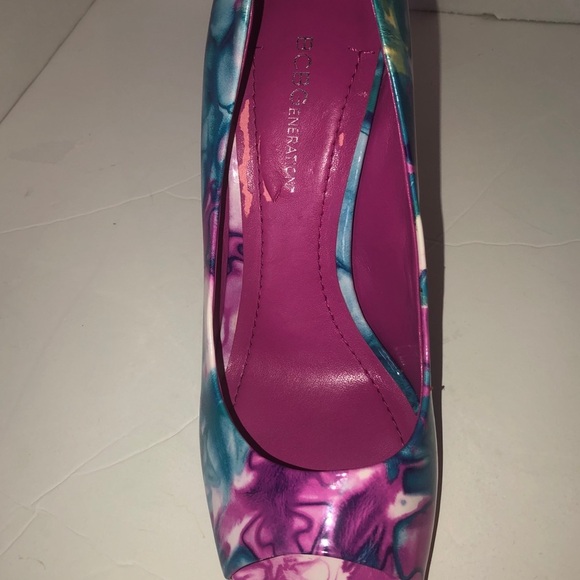 BCBGeneration Ariel Blue & Pink Tie Dye Heels - Picture 6 of 8